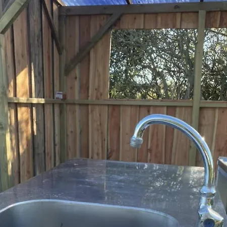 Glamping Stenbaekgard - Farm Glamping Højslev